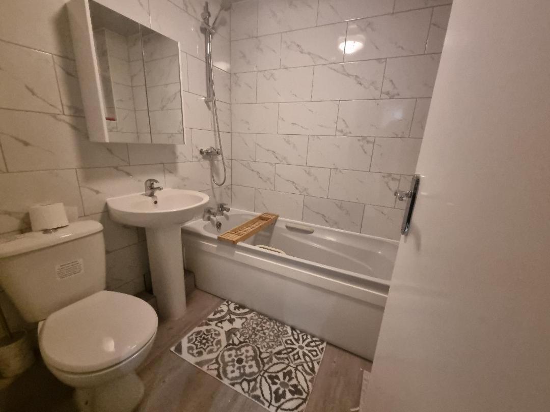 Casa vacanze Cheerful 4 Bedroom Close To Uclan, Center