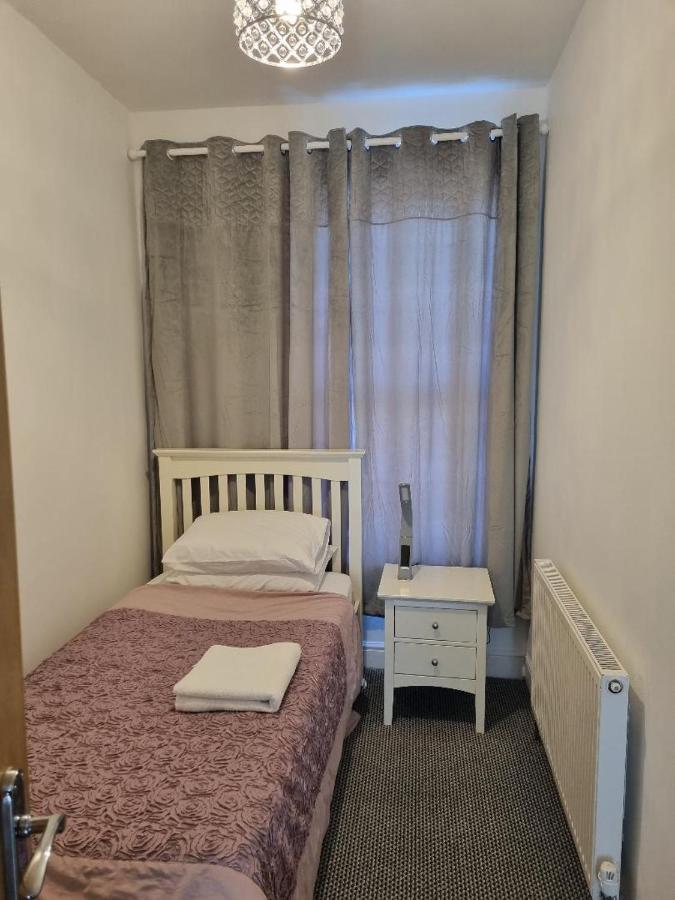 Casa vacanze Cheerful 4 Bedroom Close To Uclan, Center