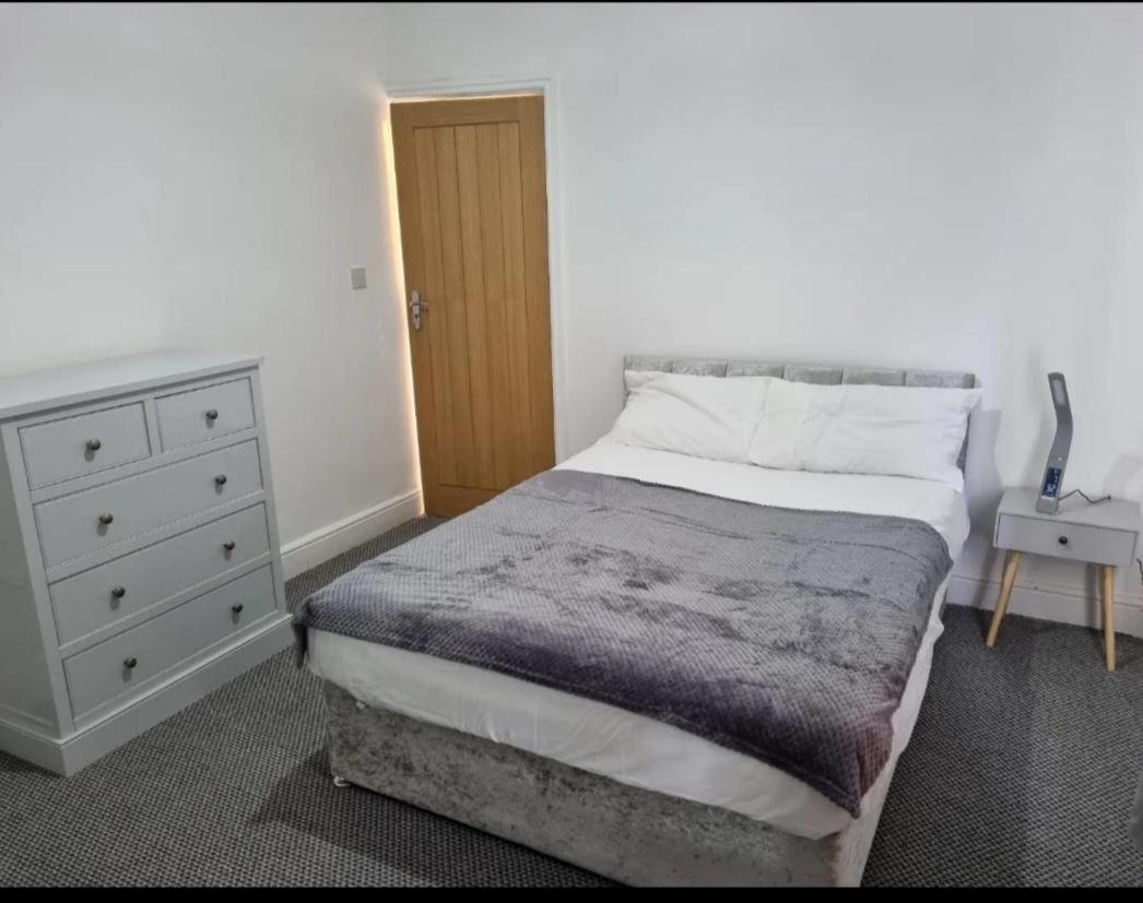 Casa vacanze Cheerful 4 Bedroom Close To Uclan, Center