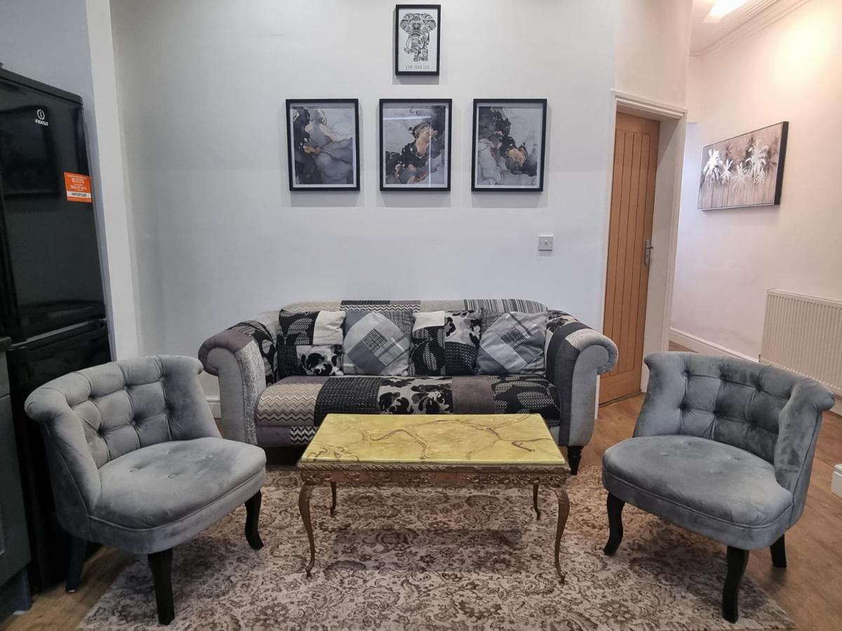 Cheerful 4 Bedroom Close To Uclan, Center Casa vacanze Preston (Lancashire)